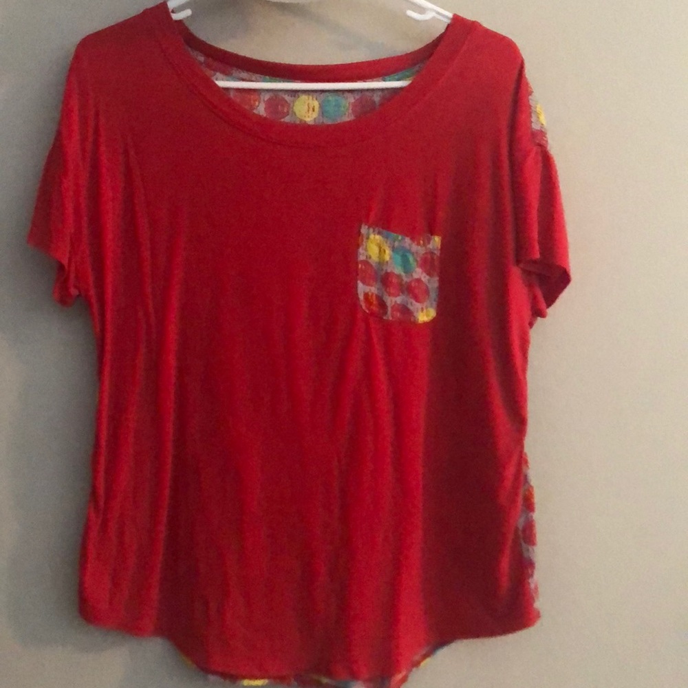 Bright Red Slouchy Shirt w: Colorful Polkadot Back